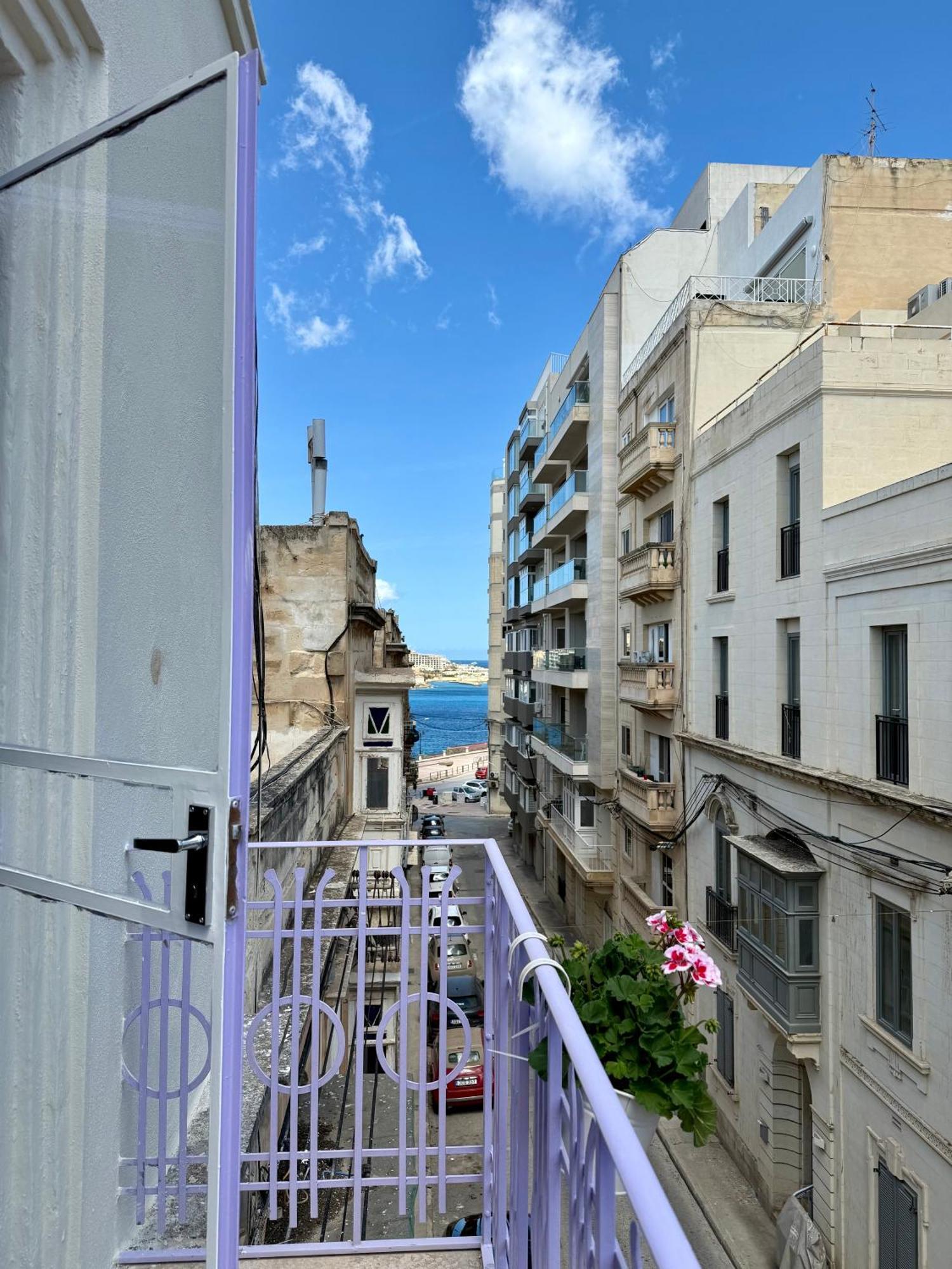 People & Places Sliema Eksteriør billede