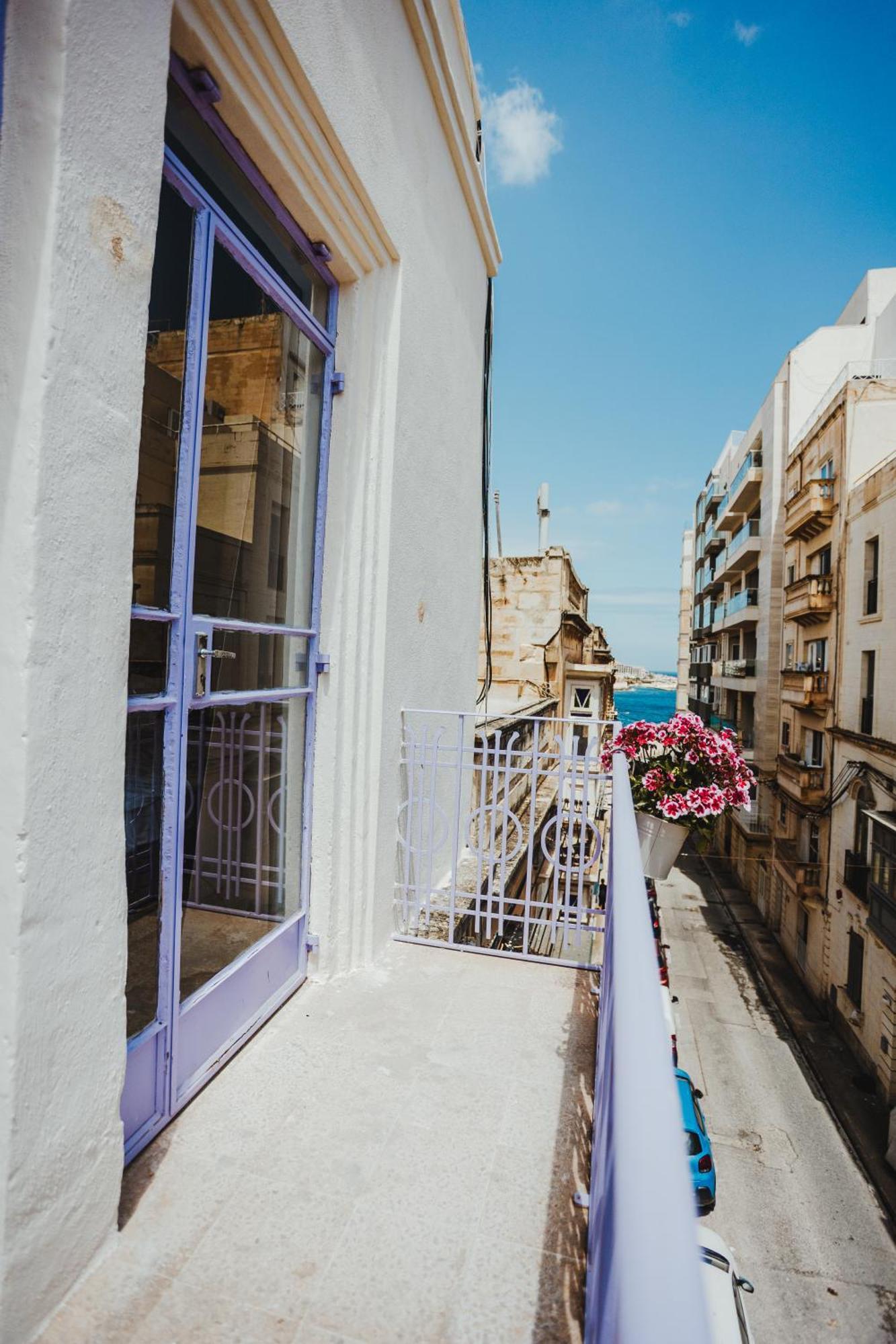 People & Places Sliema Eksteriør billede